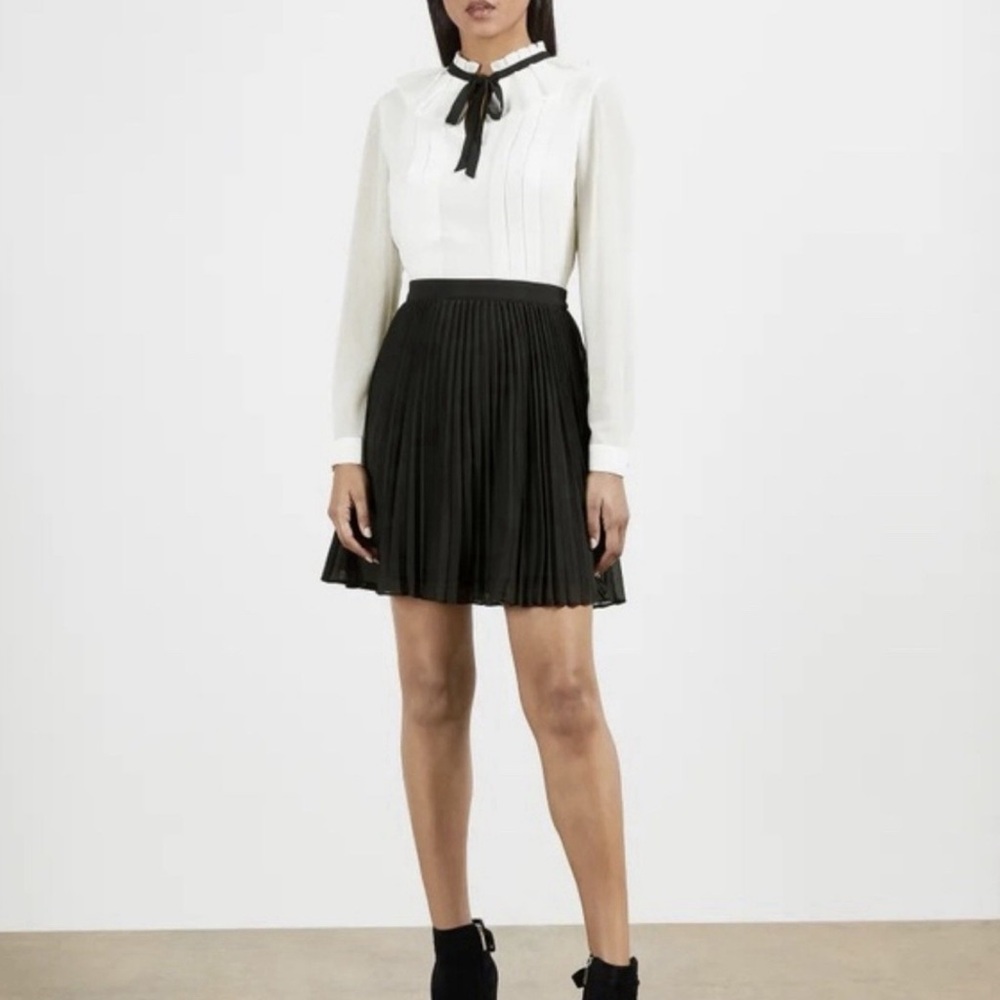 ❤️ Jason Wu for Target Black Pleated Mini Skirt